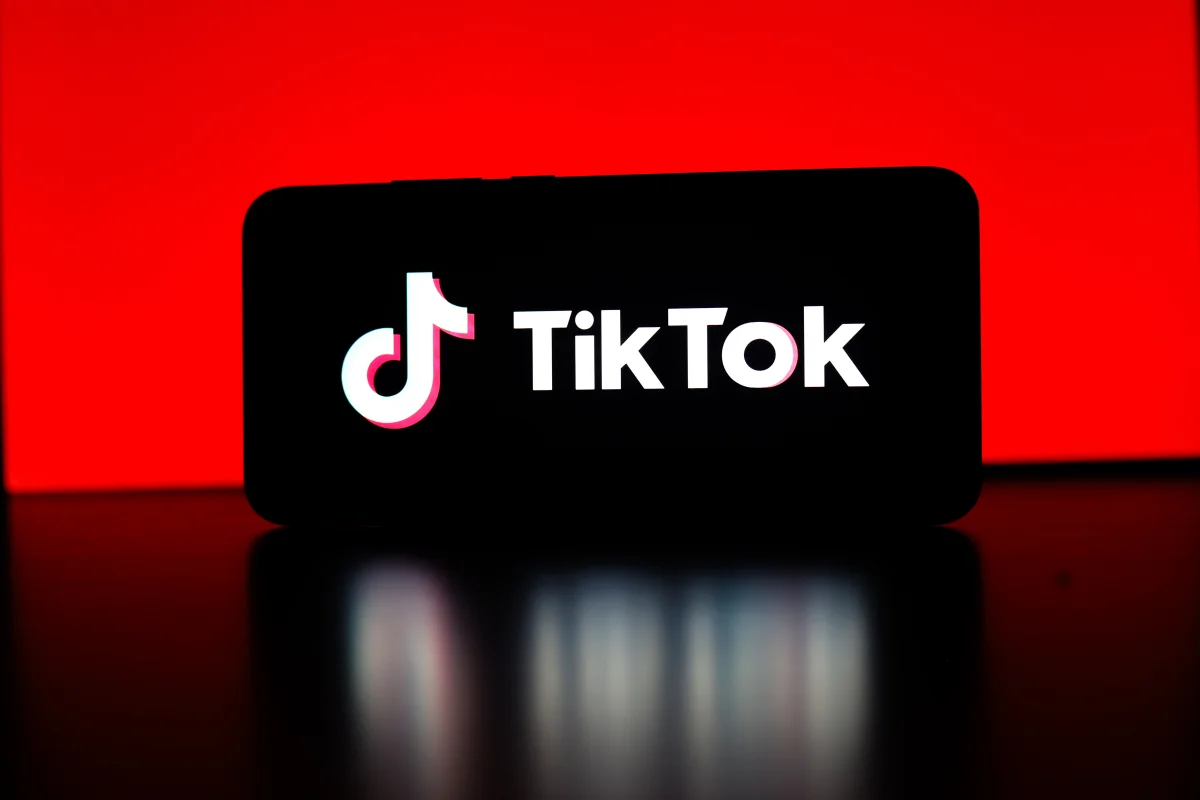 TikTok’s “Screentime to Cash” Ads Aren’t a TikTok Pay Program