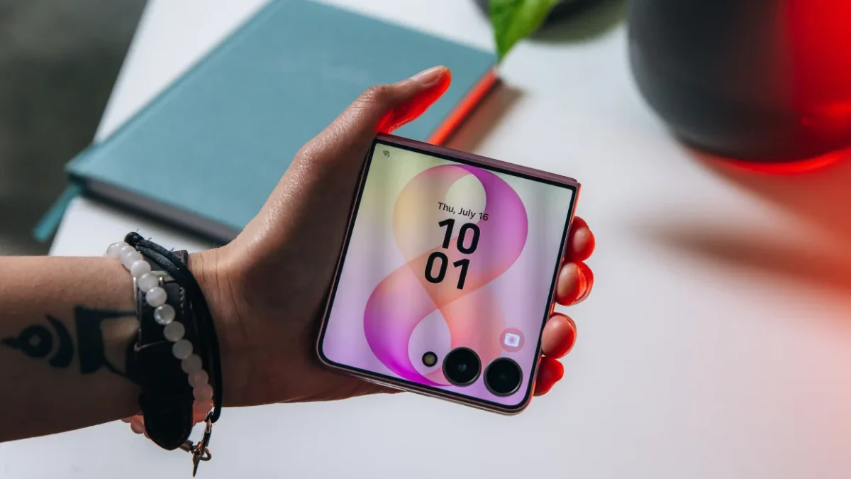 Smartphone Prices Rise in 2026 as New iPhones and Foldables Arrive