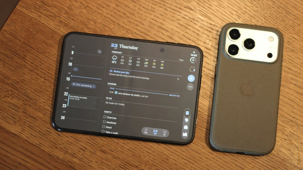 Apple iPhone Duo apps
